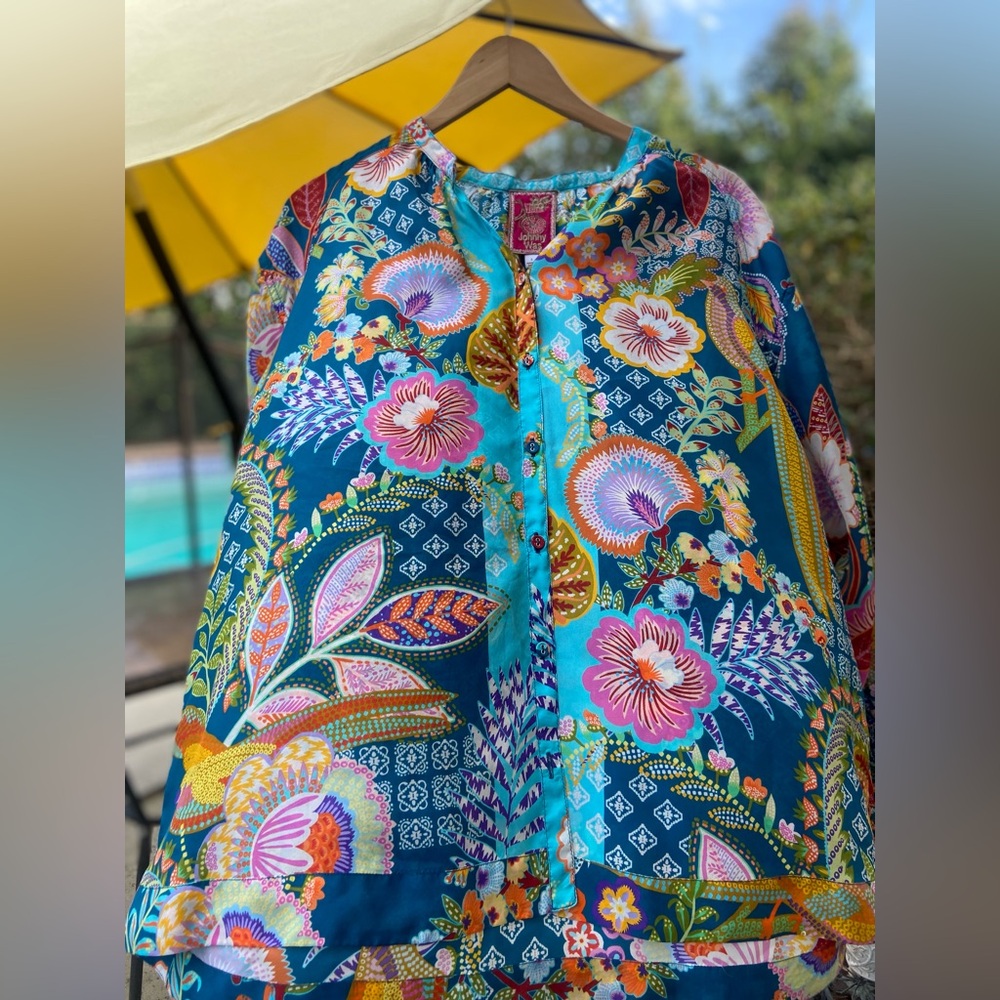 Johnny Was 100% Silk Kalani Blouse. Size L. - Picture 6 of 16